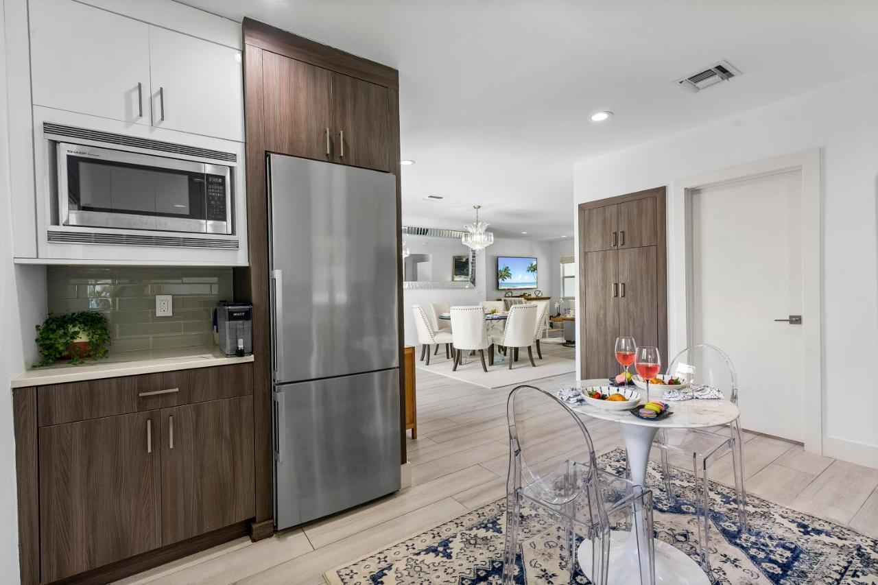 Luxury Downtown West Palm Cottage! Holiday home *