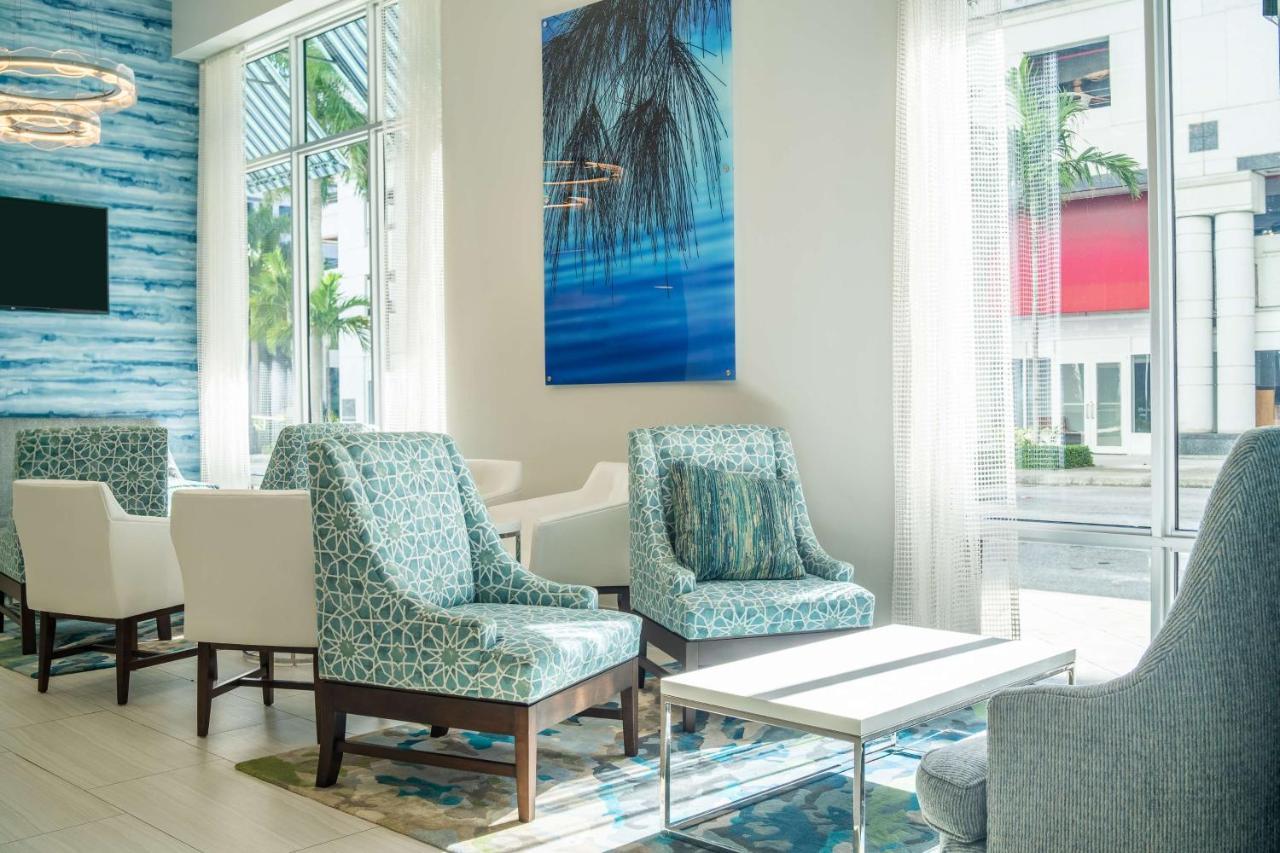 Hyatt Place West Palm Hotel