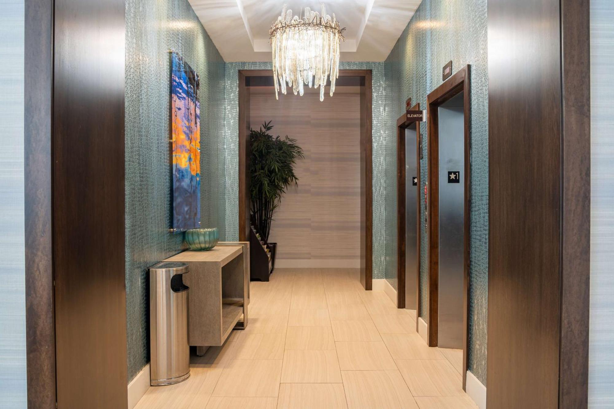 Hyatt Place West Palm 3*