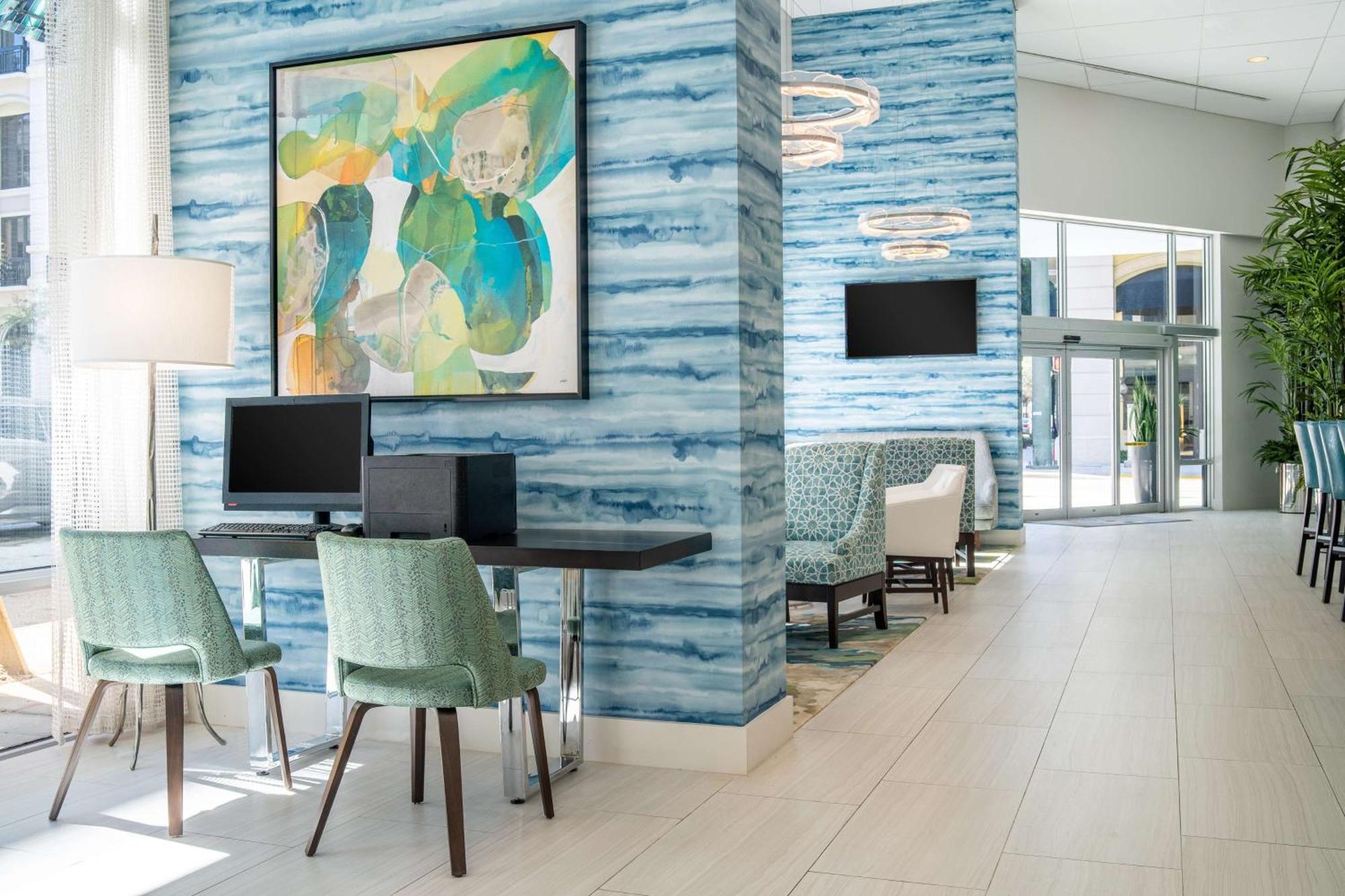 Hyatt Place West Palm Hotel 3*