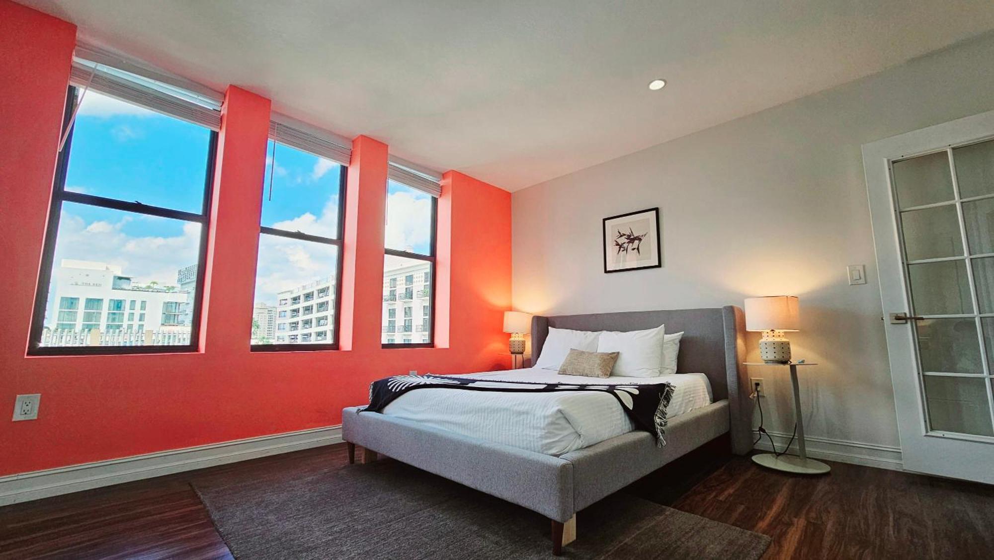 The Lofts On Clematis 402 Downtown West Palm * West Palm Beach