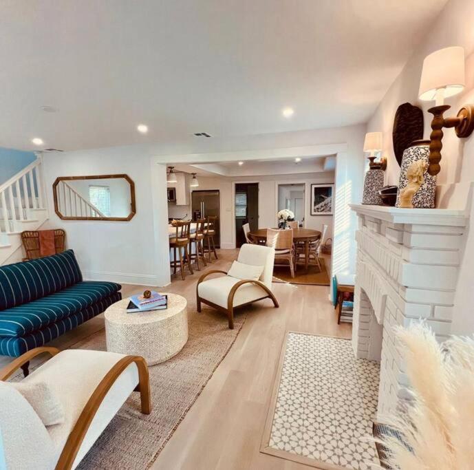 Very Cool Renovated 1930s Home! * West Palm Beach