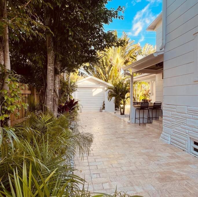 Very Cool Renovated 1930s Home! West Palm Beach