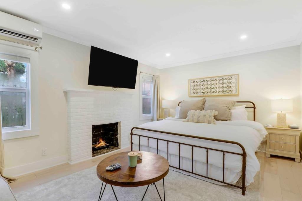 Apartment Charming On Croton #1 *