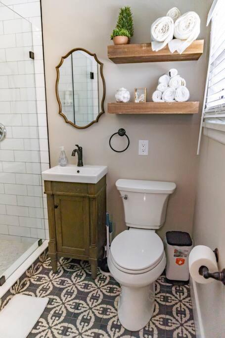 Renovated Downtown - B Apartment West Palm Beach
