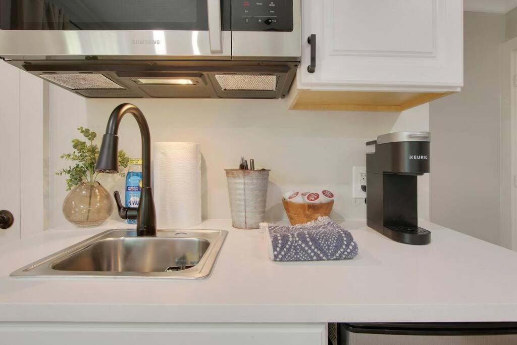 Cozy Downtown Wpb -unit C