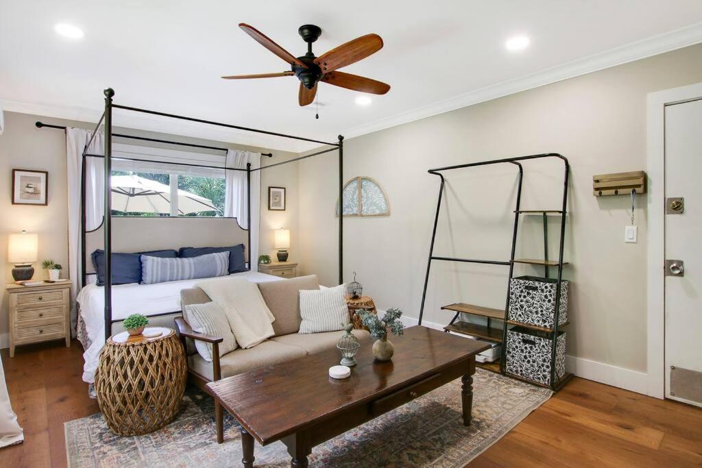 Downtown Wpb D - W Full Kitchen Apartment *