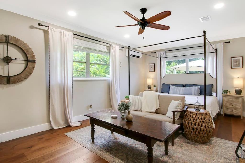 Apartment Downtown Wpb D - W Full Kitchen *
