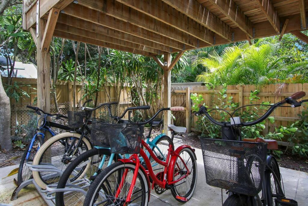 Downtown Wpb D - W Full Kitchen West Palm Beach