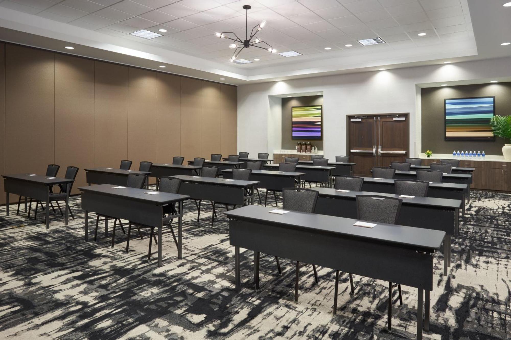 By Marriott West Palm Downtown 3* West Palm Beach