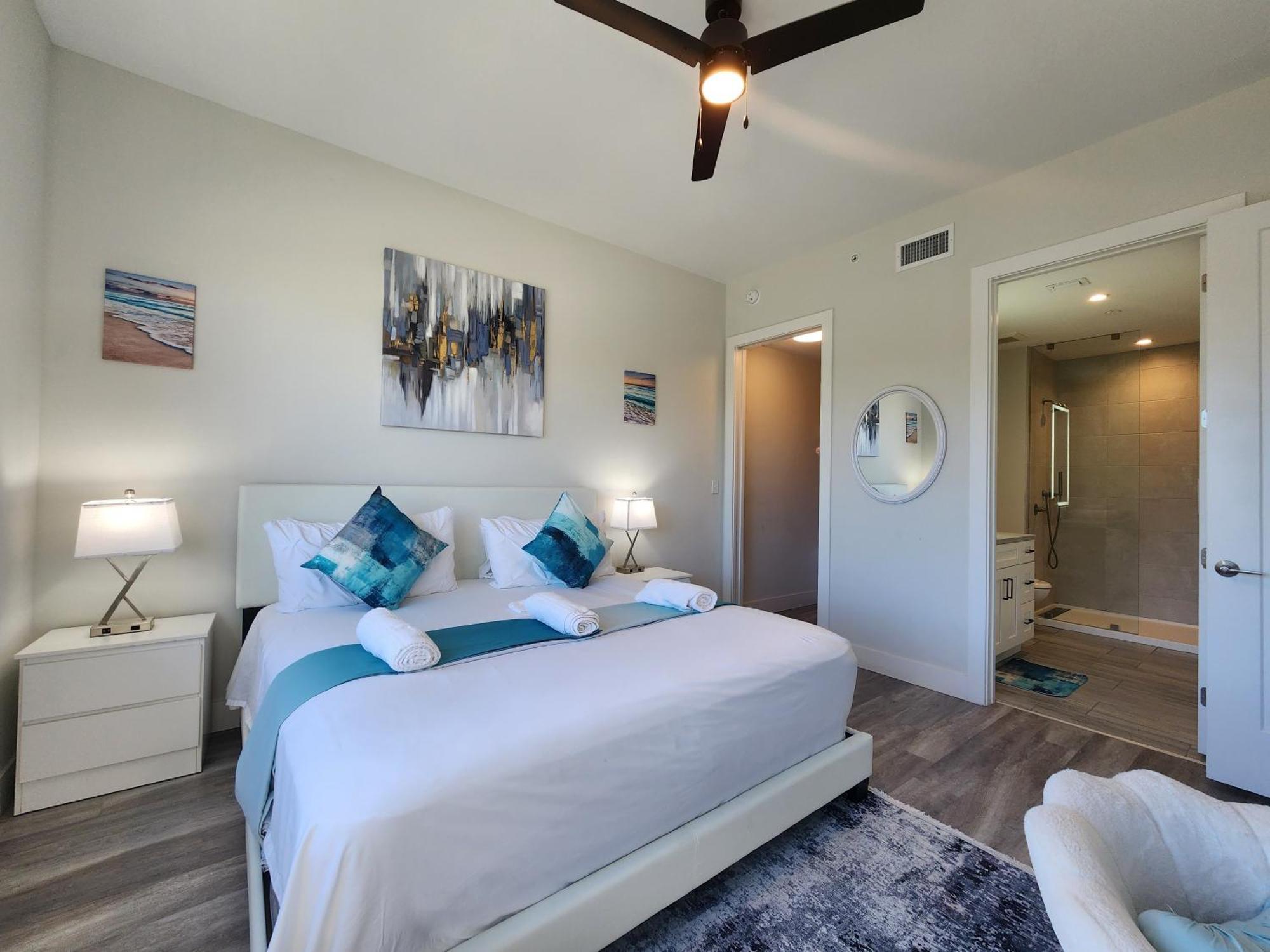 Apartment Lux Place And Cozy 3beds 2rooms Enjoy Life In Wpb Gym, Ev Station Nearby The Downtown And Beaches *