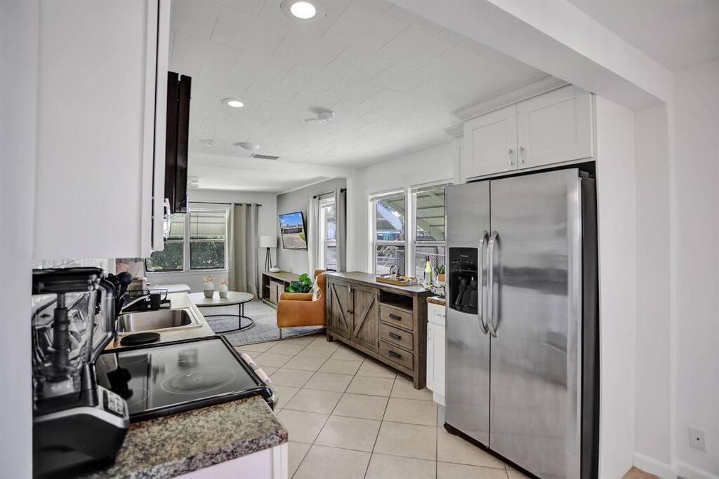 Apartment Palm Wave Says - 5 Star - Quiet Area - Stocked West Palm Beach