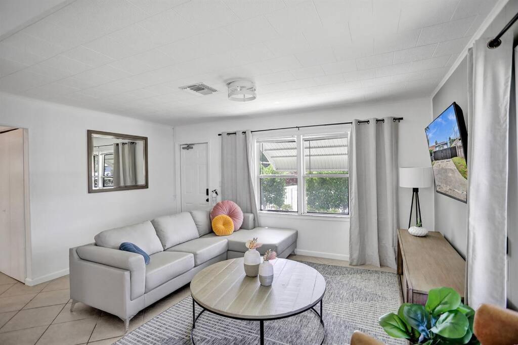 Apartment Palm Wave Says - 5 Star - Quiet Area - Stocked *