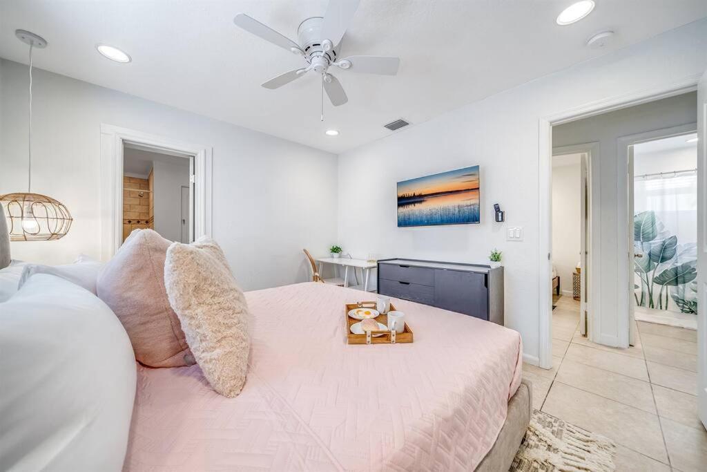 Apartment Palm Wave Says - Quietness In Location West Palm Beach