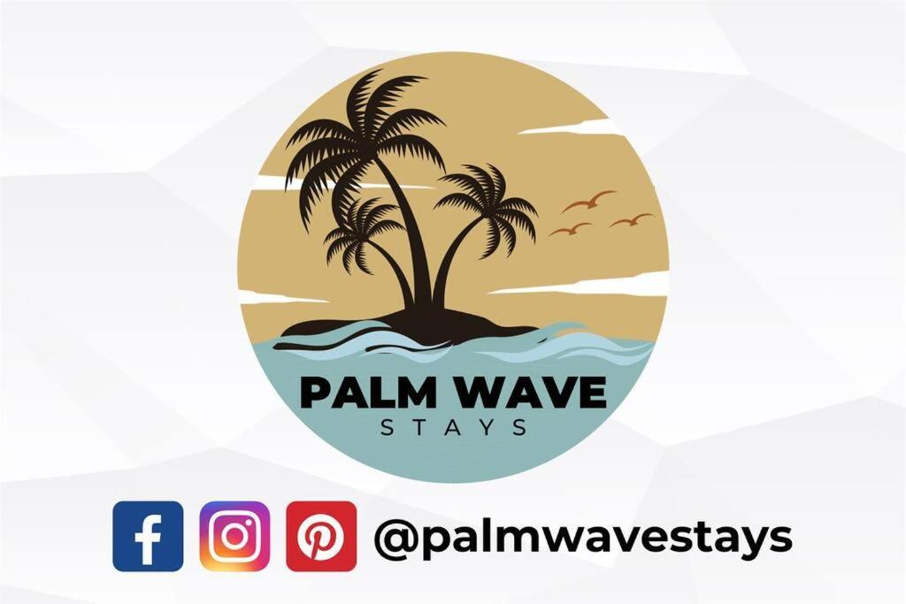 Palm Wave Says - 5 Min To Locations