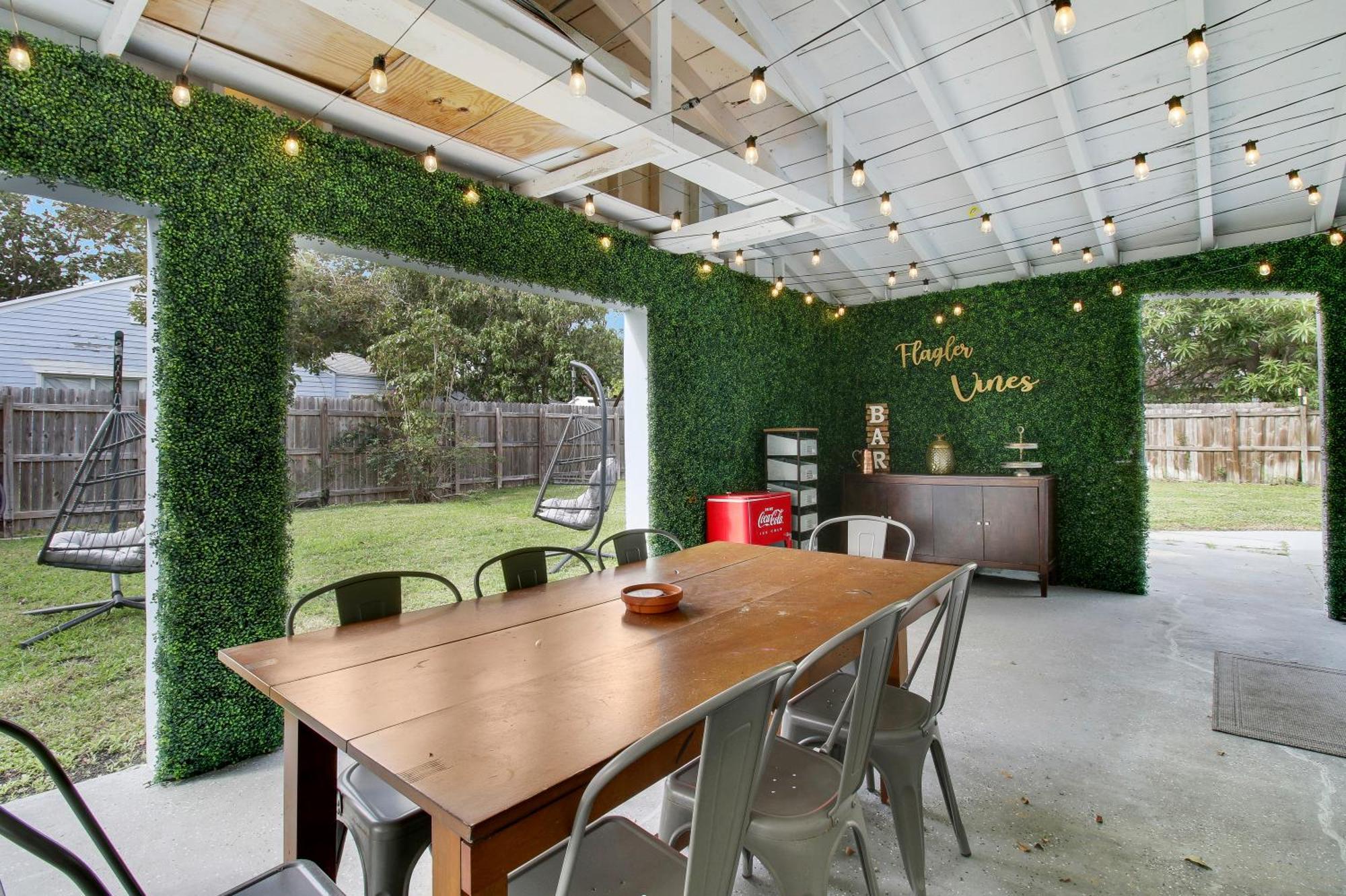 Rockaway Beach House * West Palm Beach