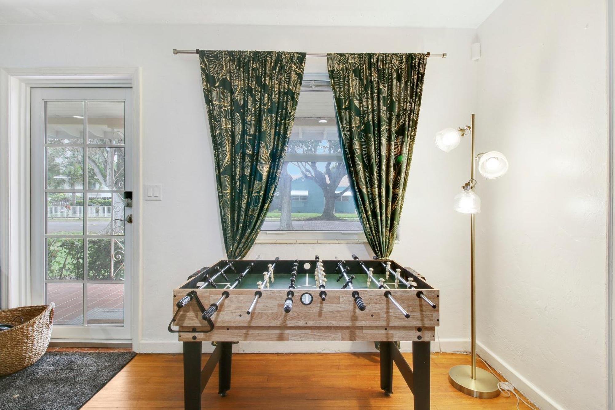 Rockaway Beach House Holiday home *