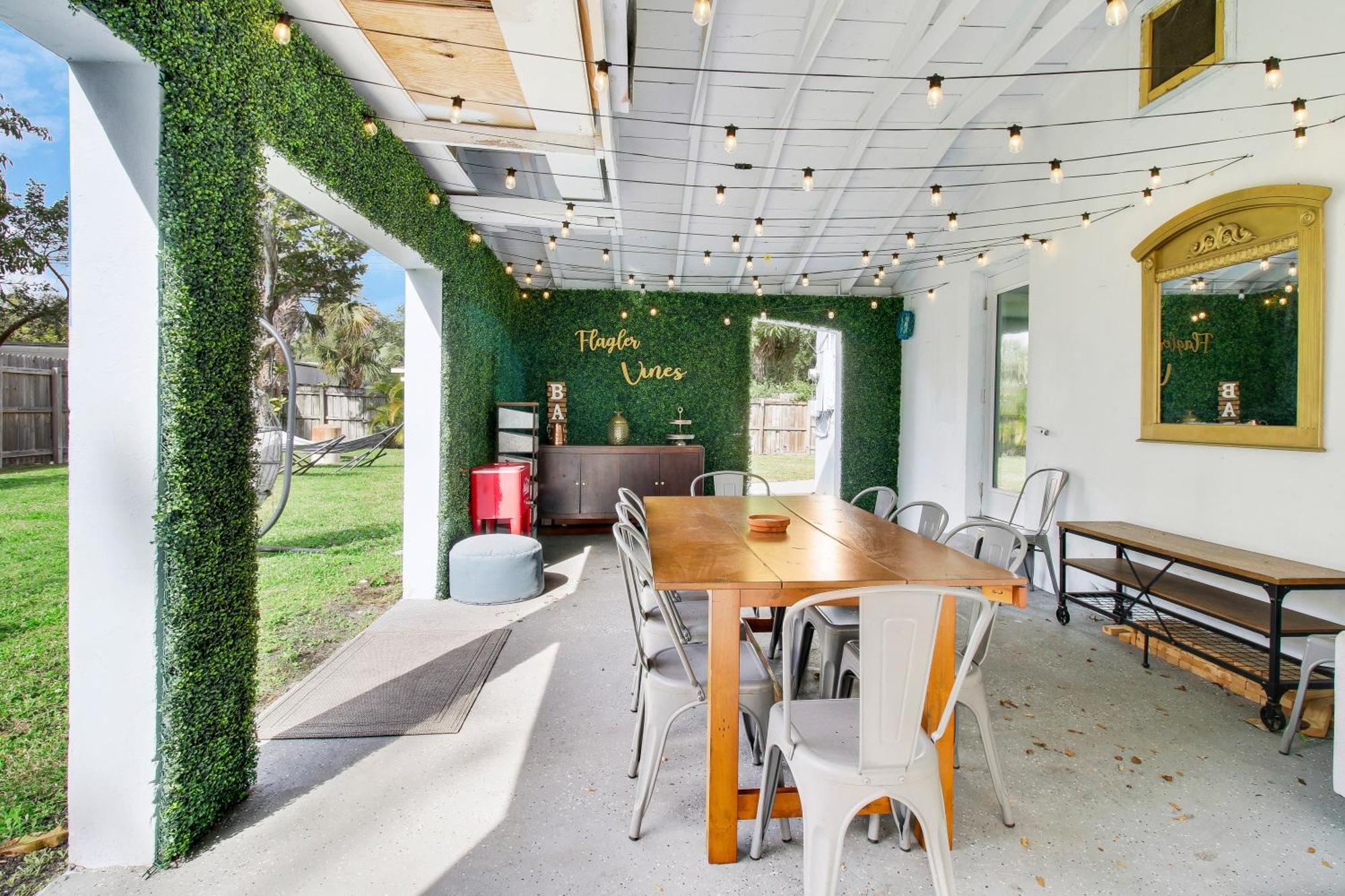 Rockaway Beach House *
