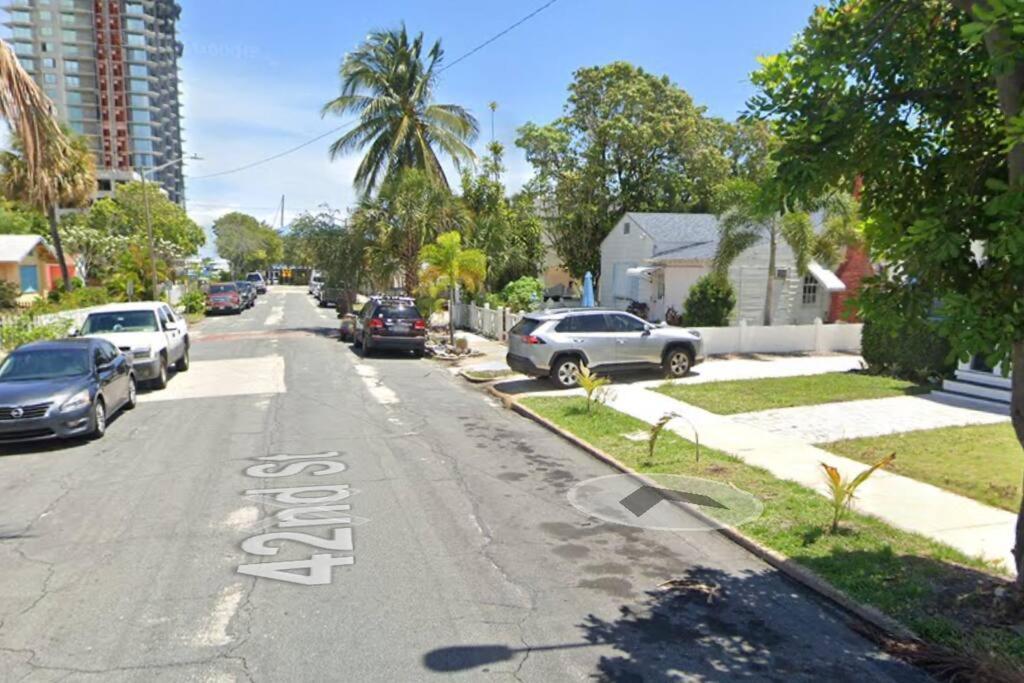 Tucked Away - Intercostal 1 Block - Palm Wave Says Apartment *