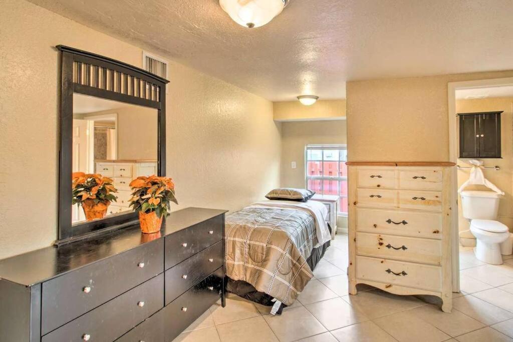 Palm Wave Says - Cozy - 2 Jacuzzis - Quiet Street Apartment West Palm Beach