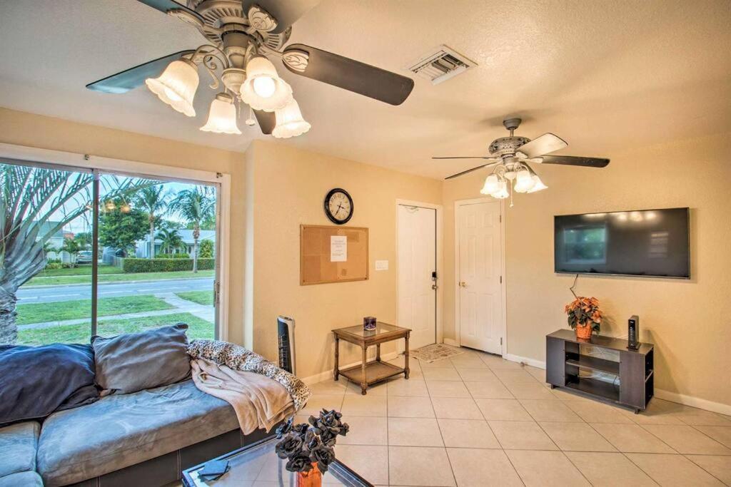 Palm Wave Says - Cozy - 2 Jacuzzis - Quiet Street West Palm Beach