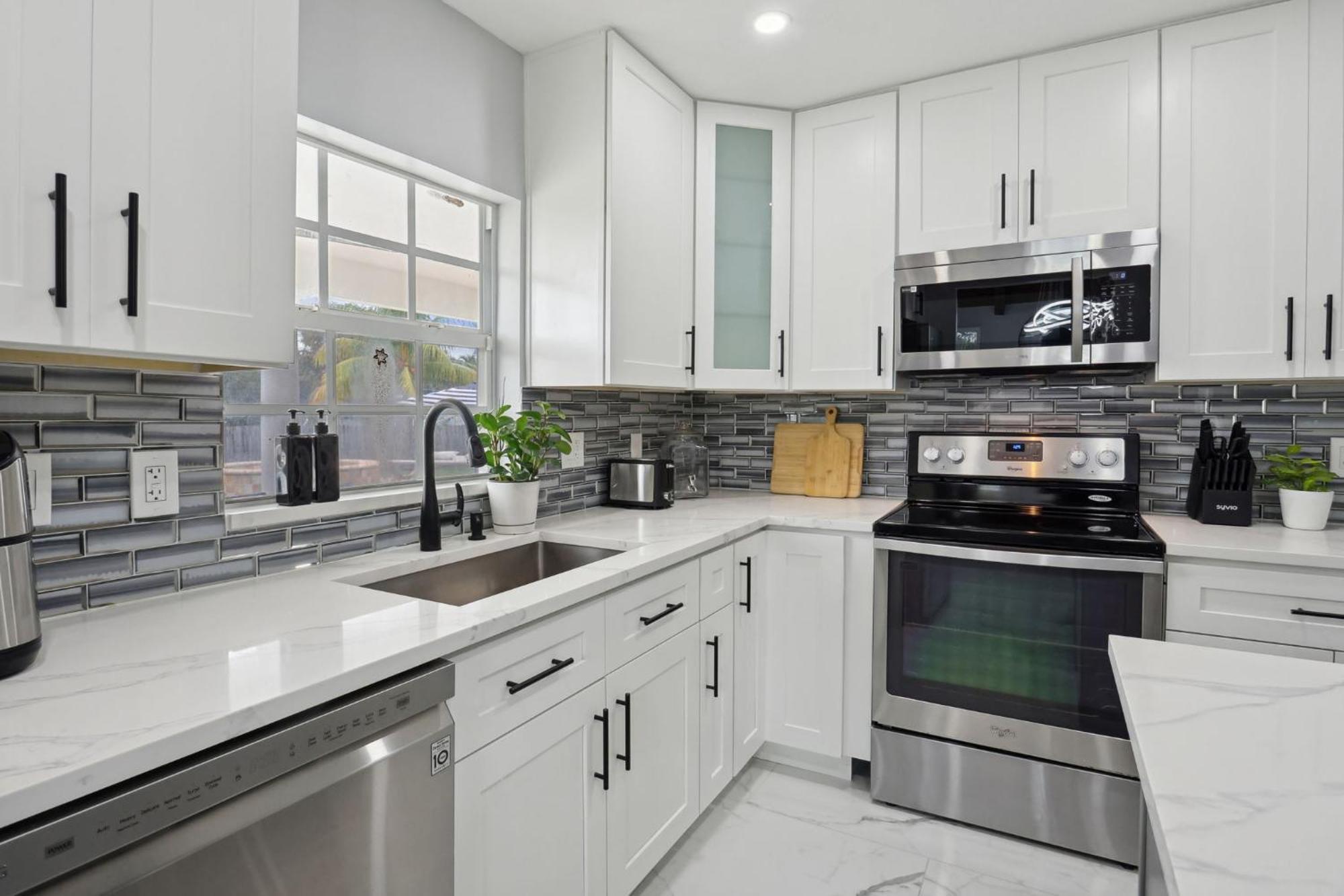 Escondida Drive - Minimum 3 Night * West Palm Beach