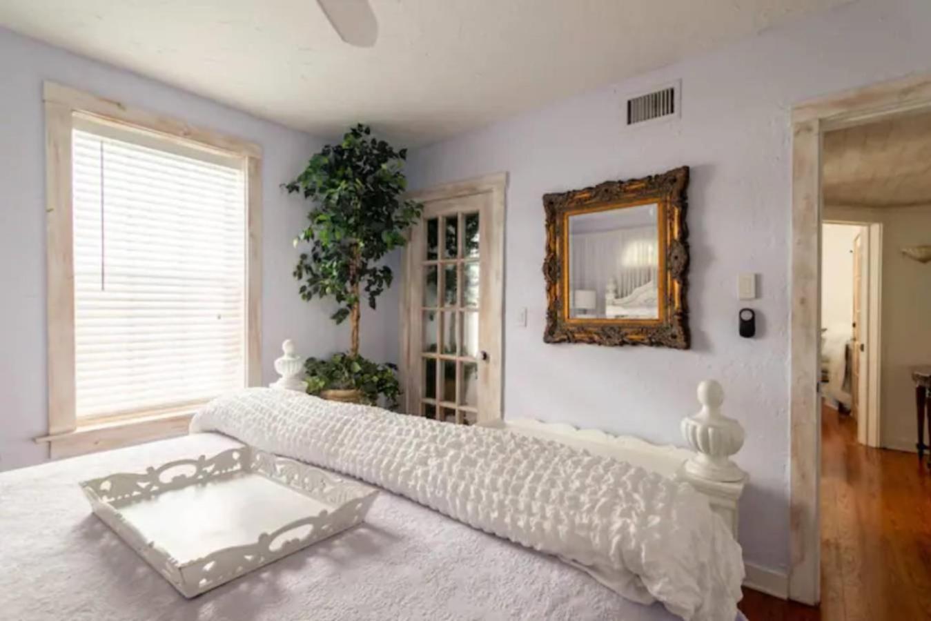 Tropical Designer House In Heart Of Antique Row Wpb *