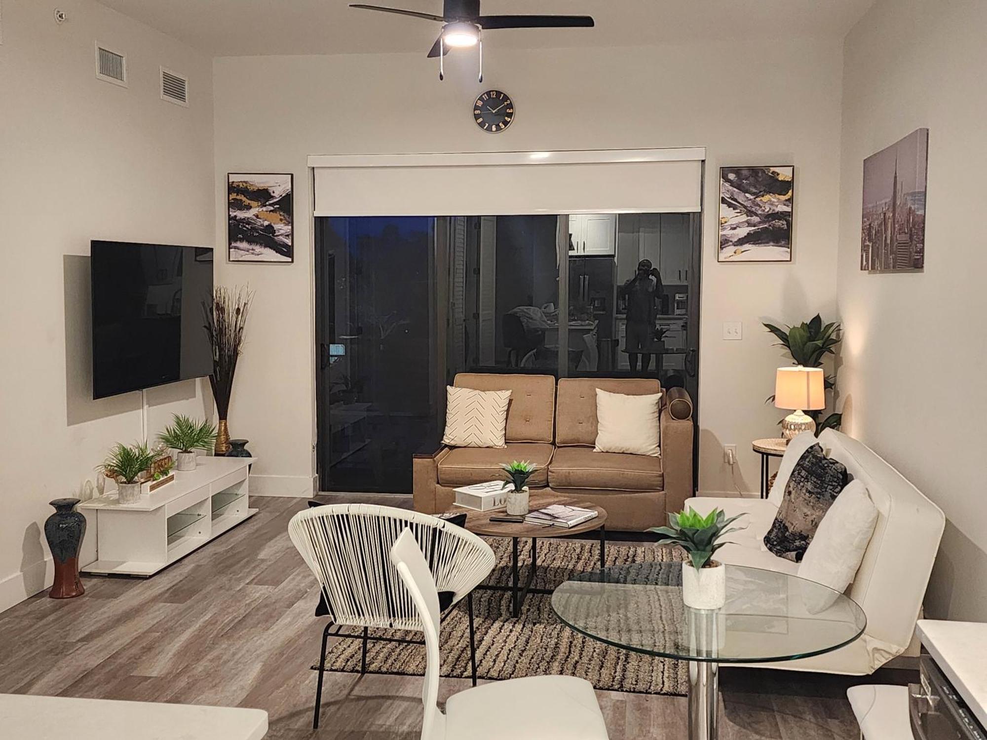 Lux Urban Retreat: Family-friendly Staycation With Gym & Ev Charging * West Palm Beach