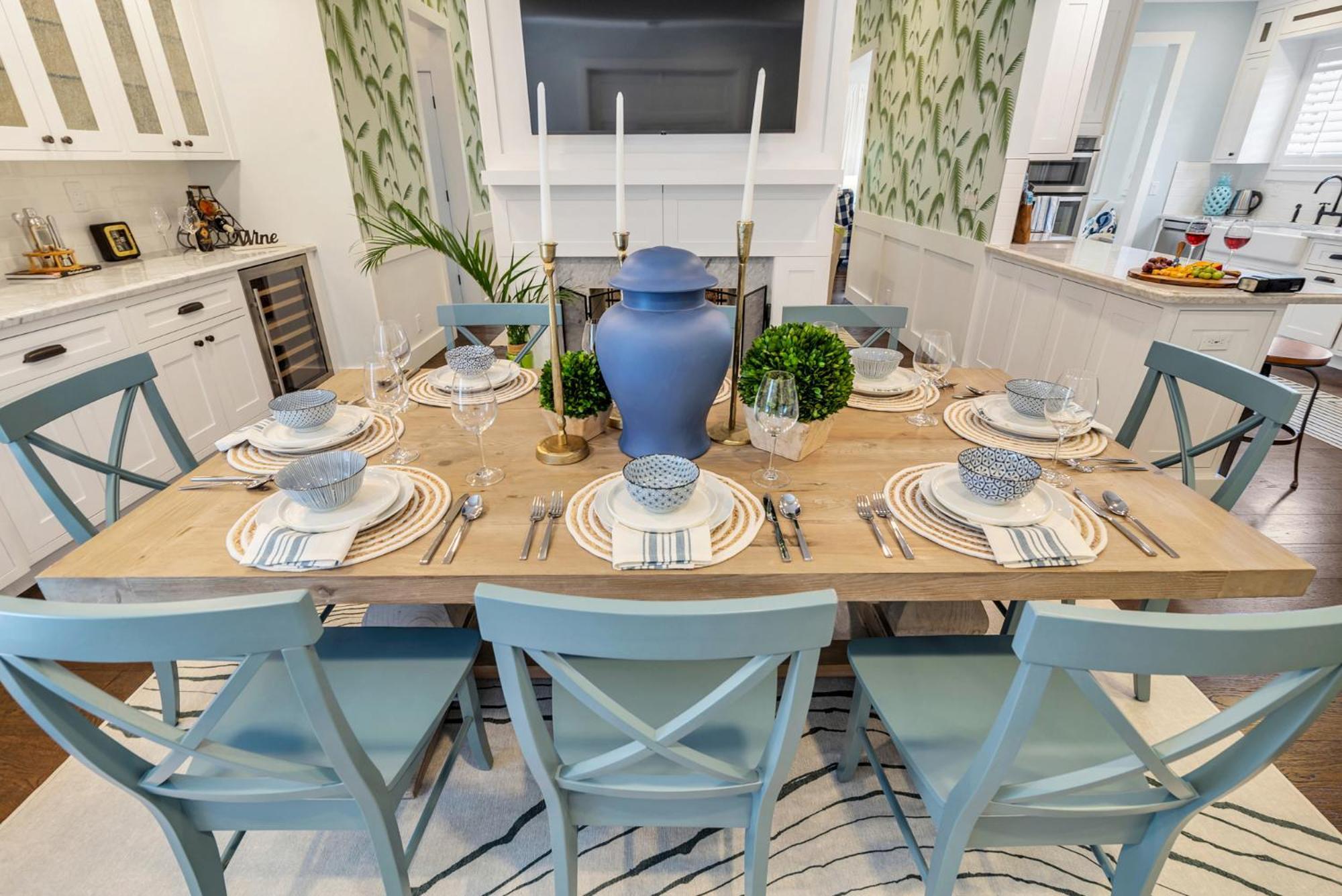 Royal Palms Estate Apartment