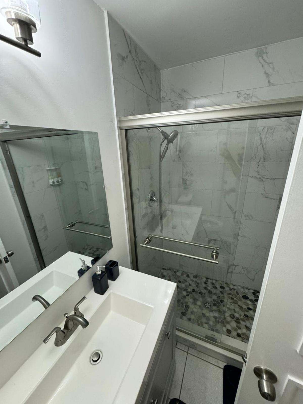 Whole House+renovated+pool+lanai+bbq+close To West Palm Beach