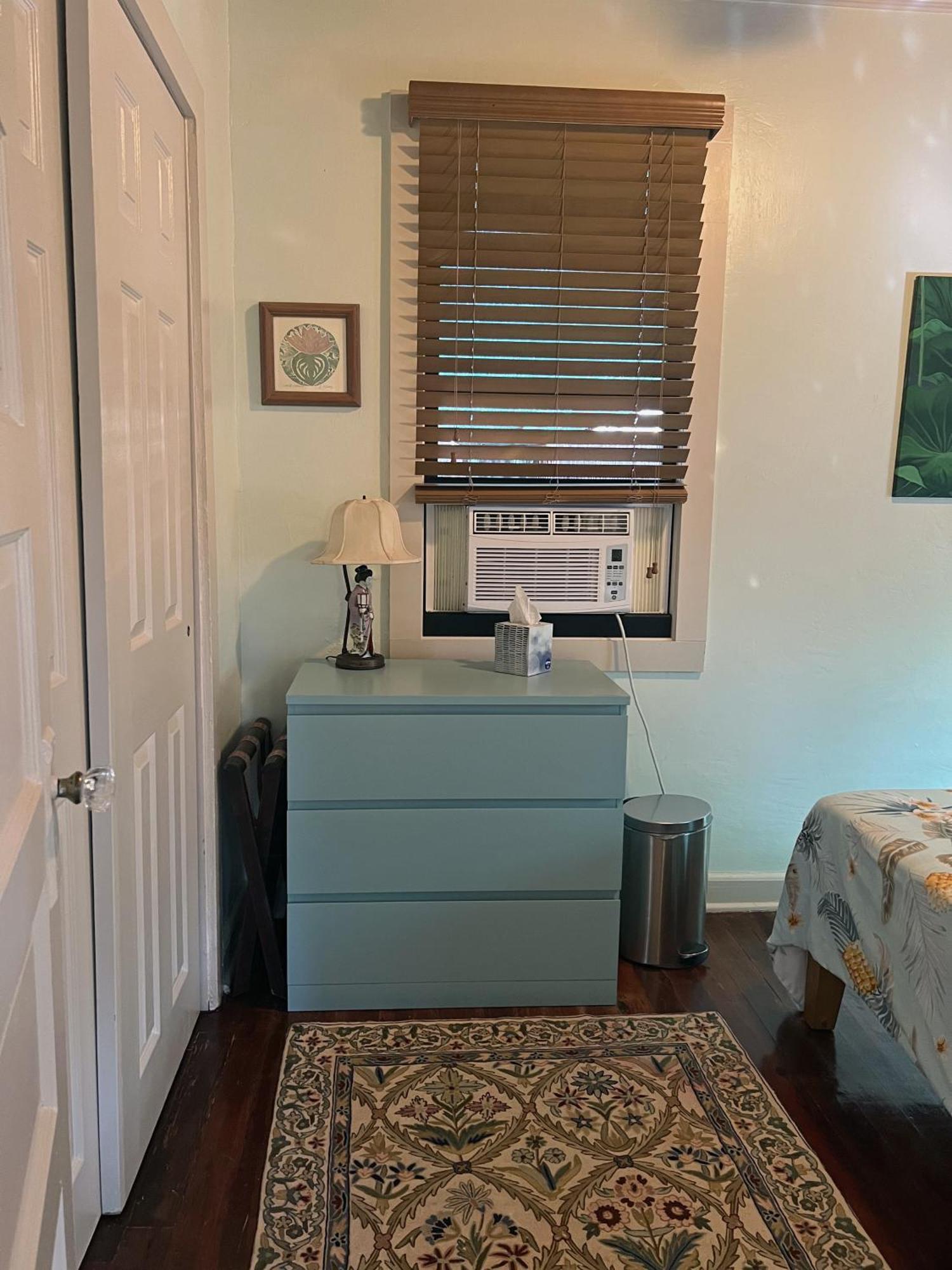 The At Pineapple House Guest house