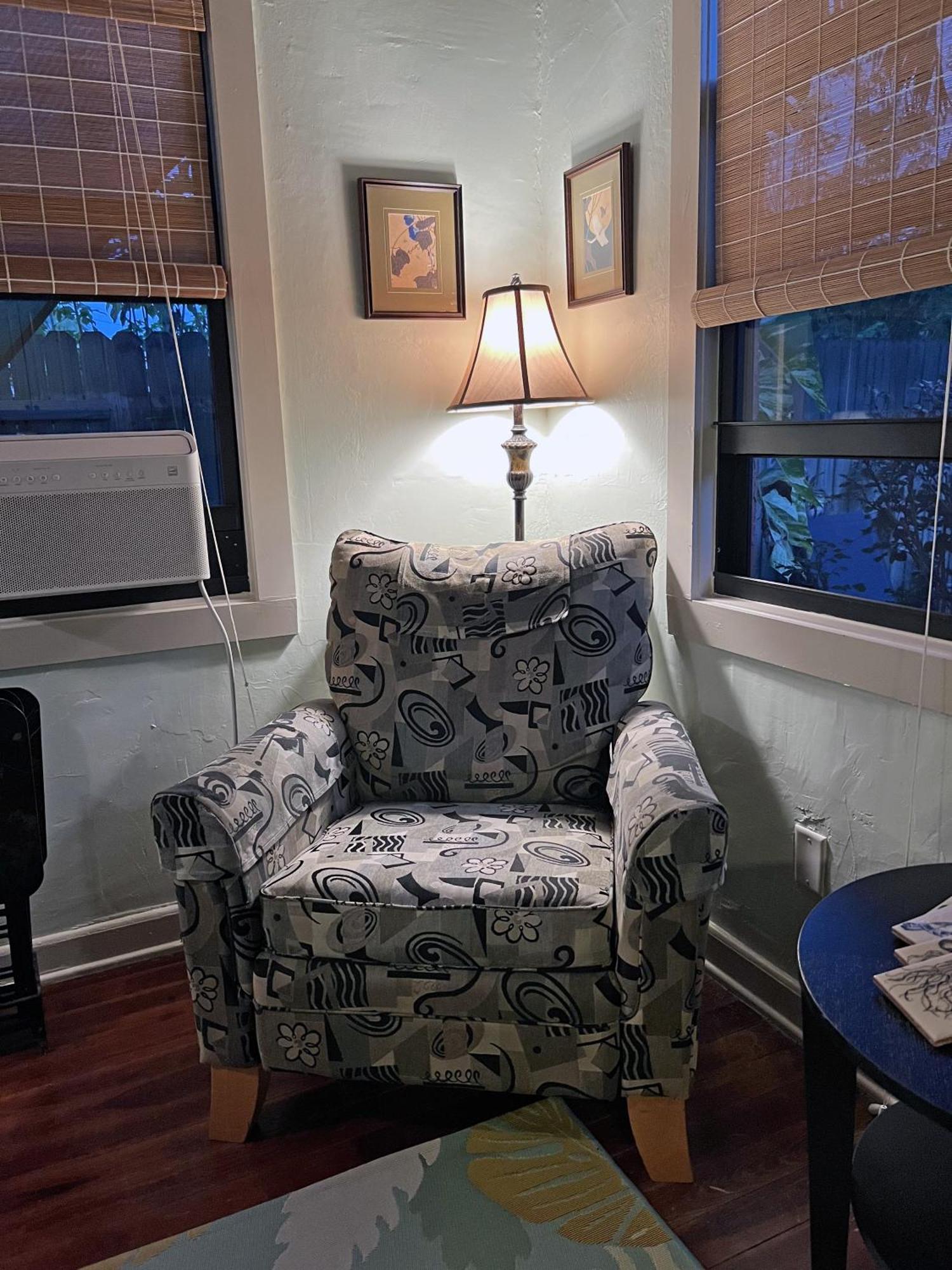 The At Pineapple House Guest house