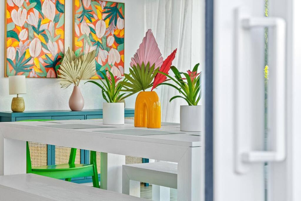 Tropical Jungle Pool House In West Palm Minutes From The Beach, Downtown, & Pbi! West Palm Beach