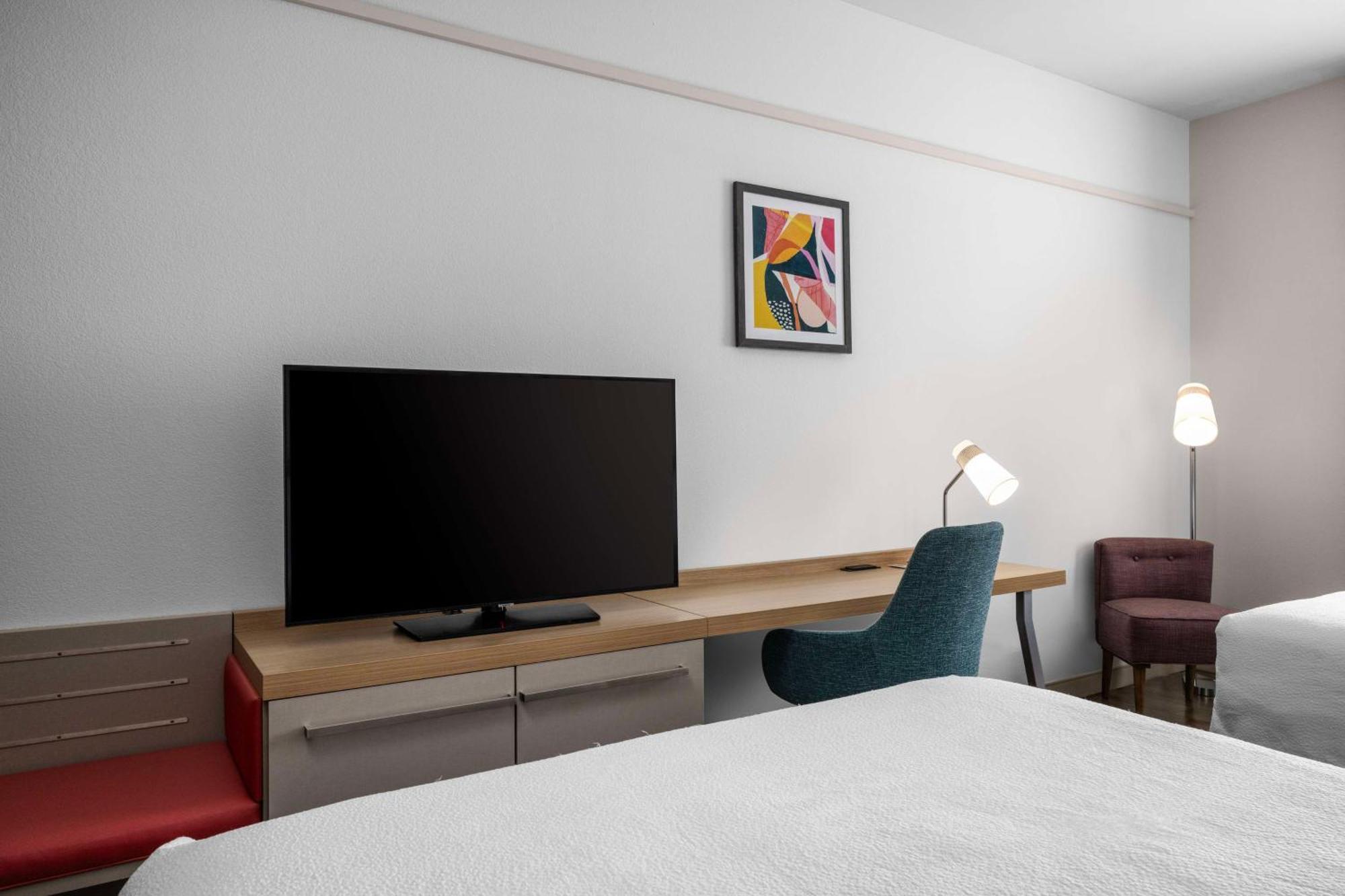 Hotel Hilton Garden Airport 3*