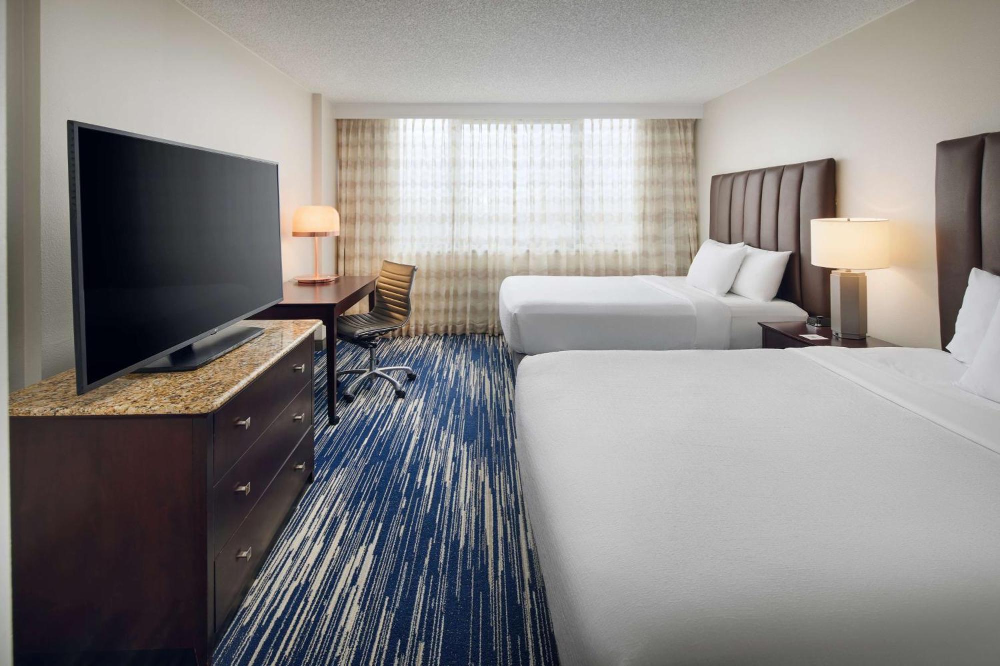 Embassy By Hilton West Palm Hotel 4*