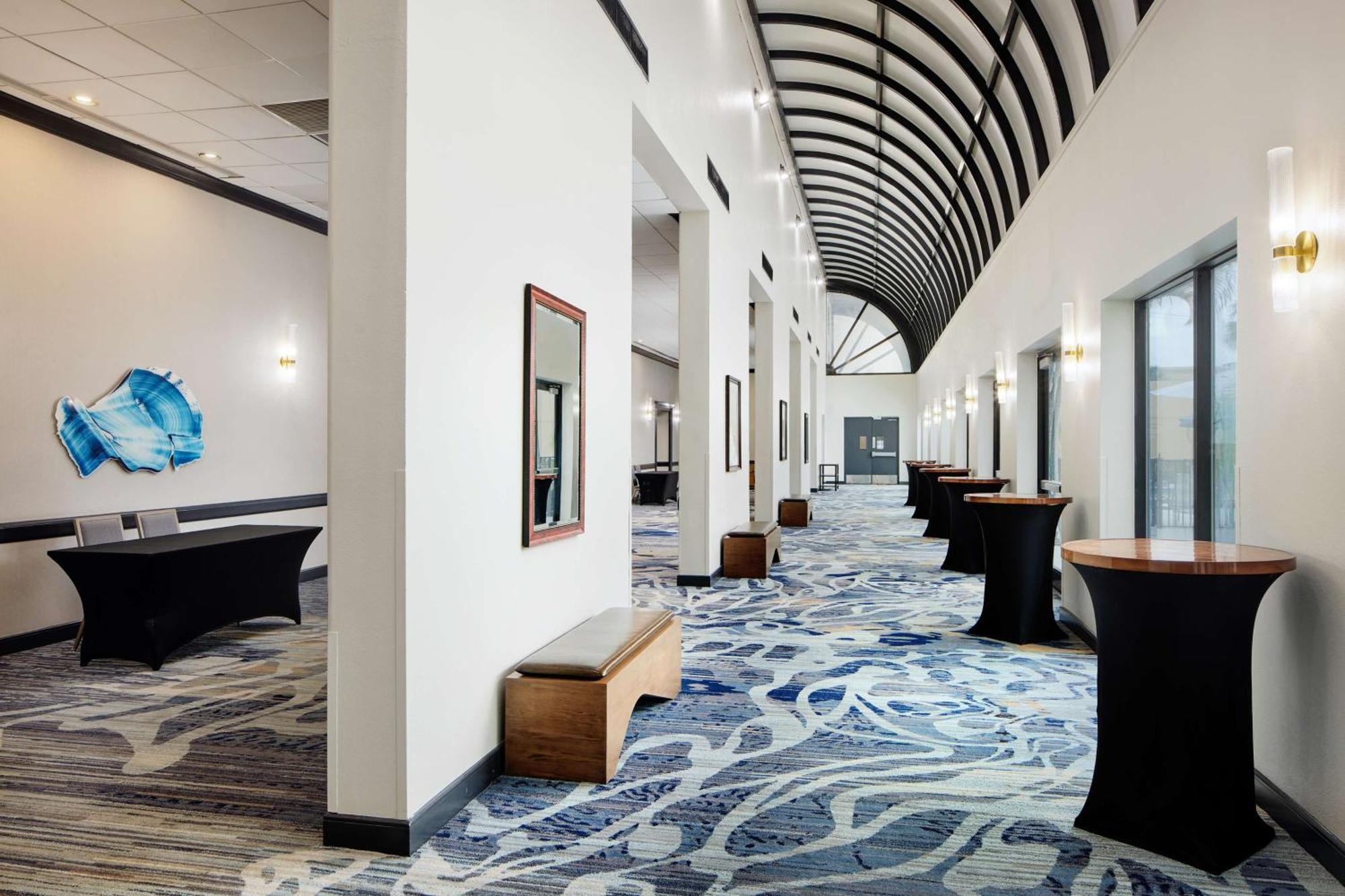 Embassy By Hilton West Palm Hotel West Palm Beach