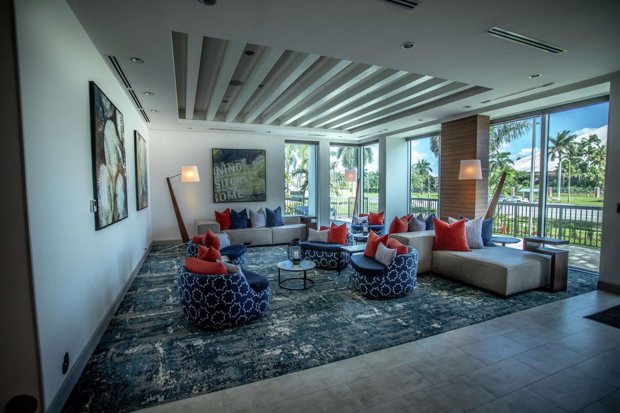 Hilton Garden West Palm I95 Outlets Hotel