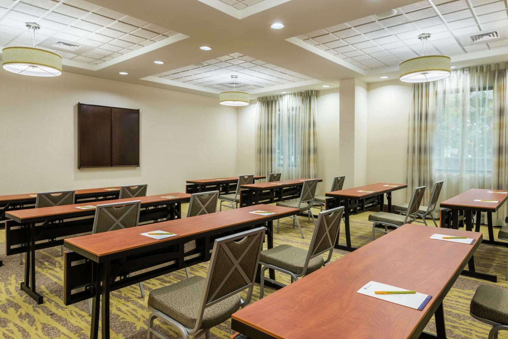 Hilton Garden Airport 3* West Palm Beach