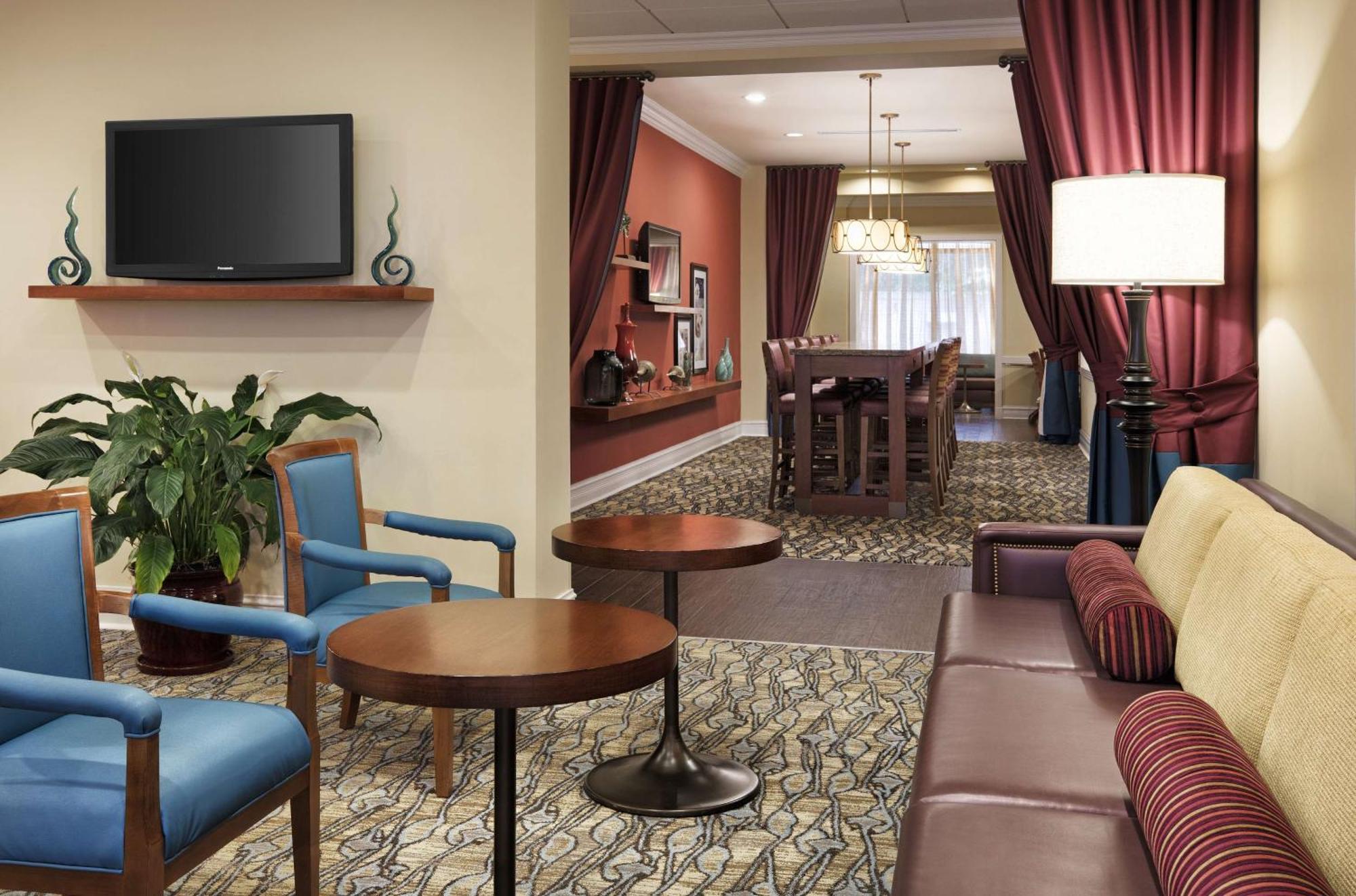 Hampton West Palm Airport Hotel