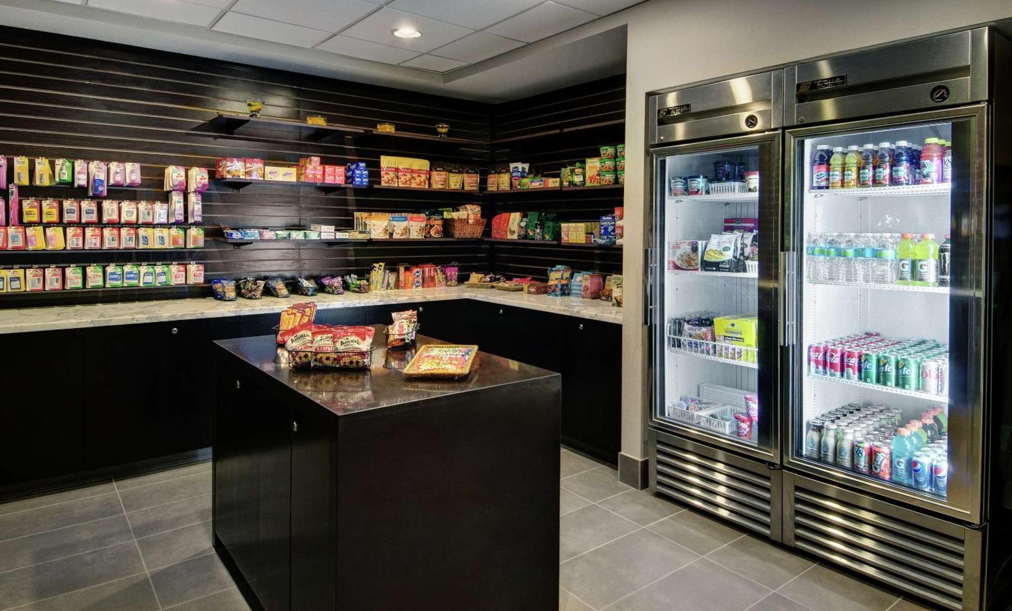 Hotel Embassy By Hilton West Palm 4*