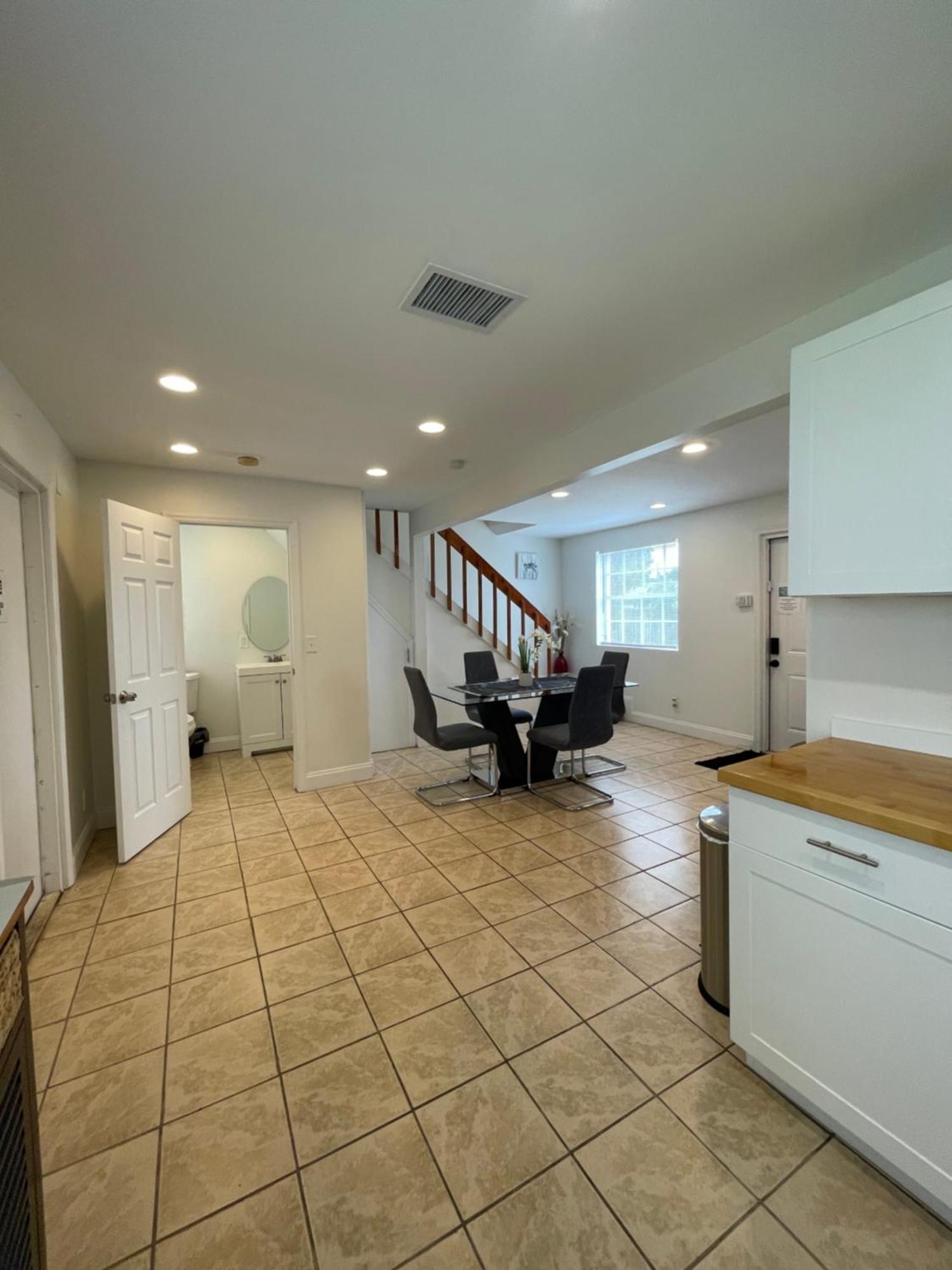 West Palm 2br Or 1br Casa de férias West Palm Beach