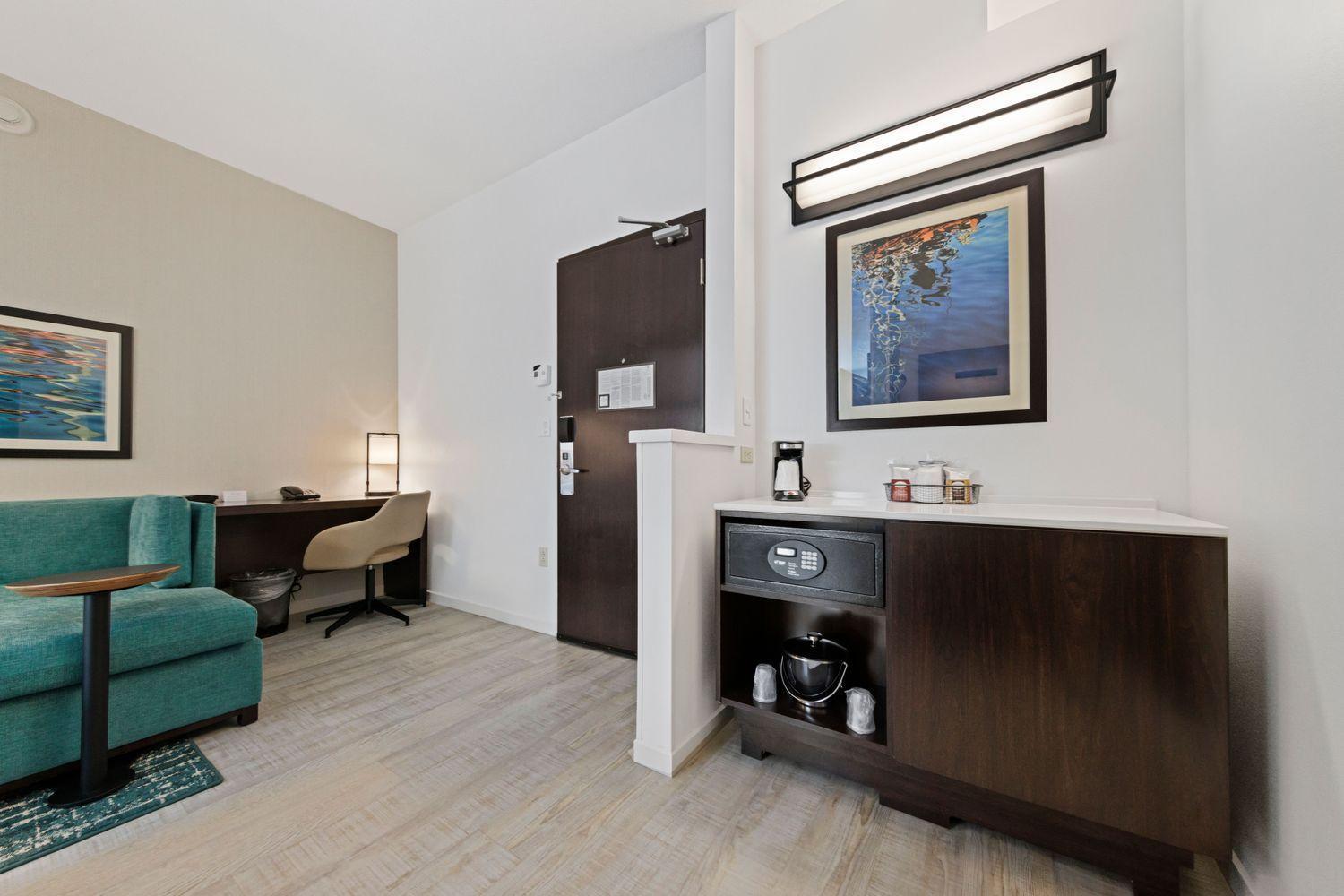 Hyatt Place West Palm Hotel