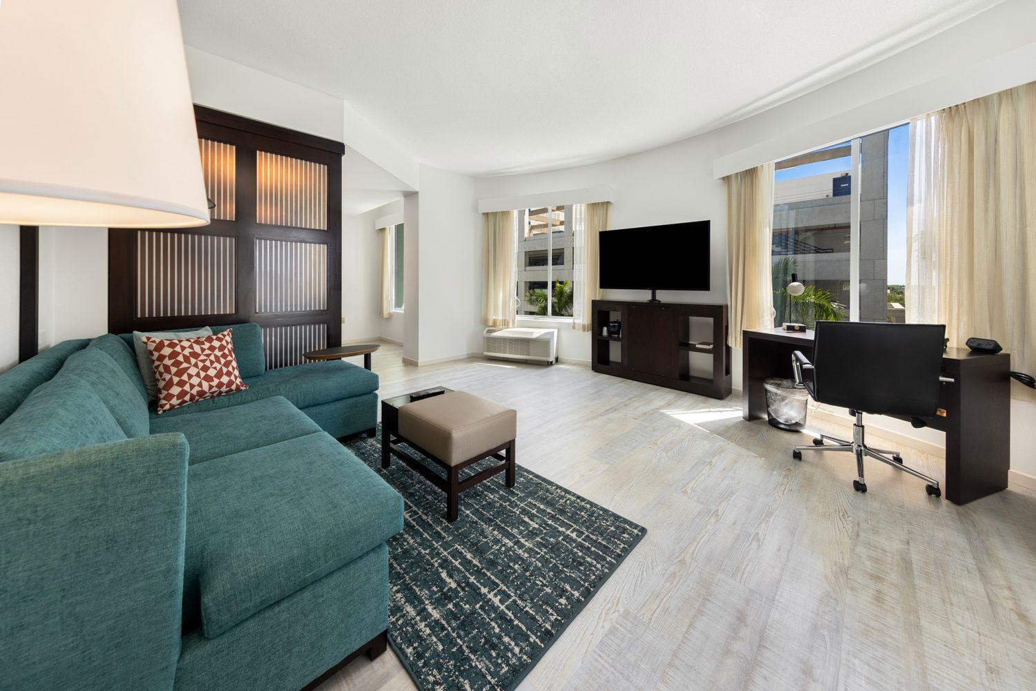 Hyatt Place West Palm Hotel 3*