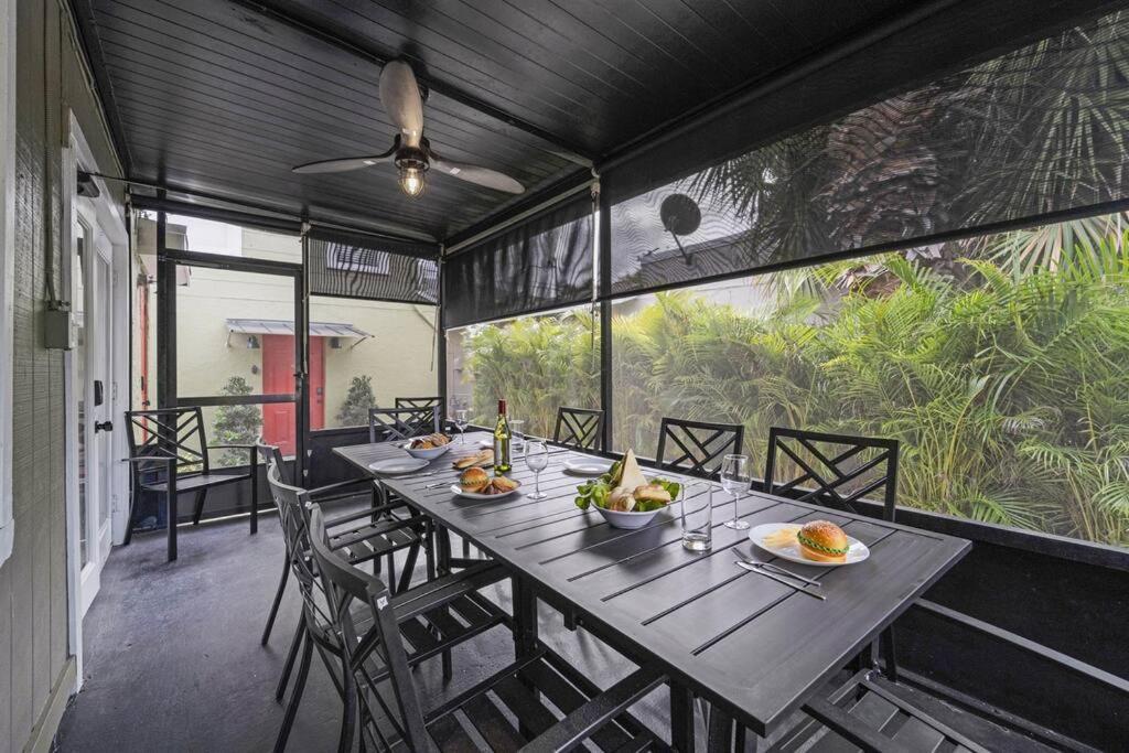 Palm Wave Says - Designers - No Extra Fees Apartment *