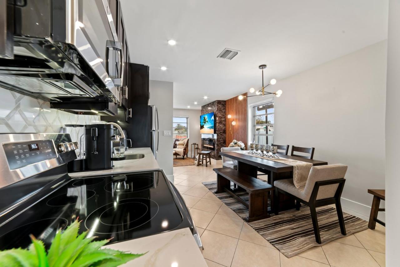 Paradise Villa! Heated Pool, Game Room, Near! Pousada