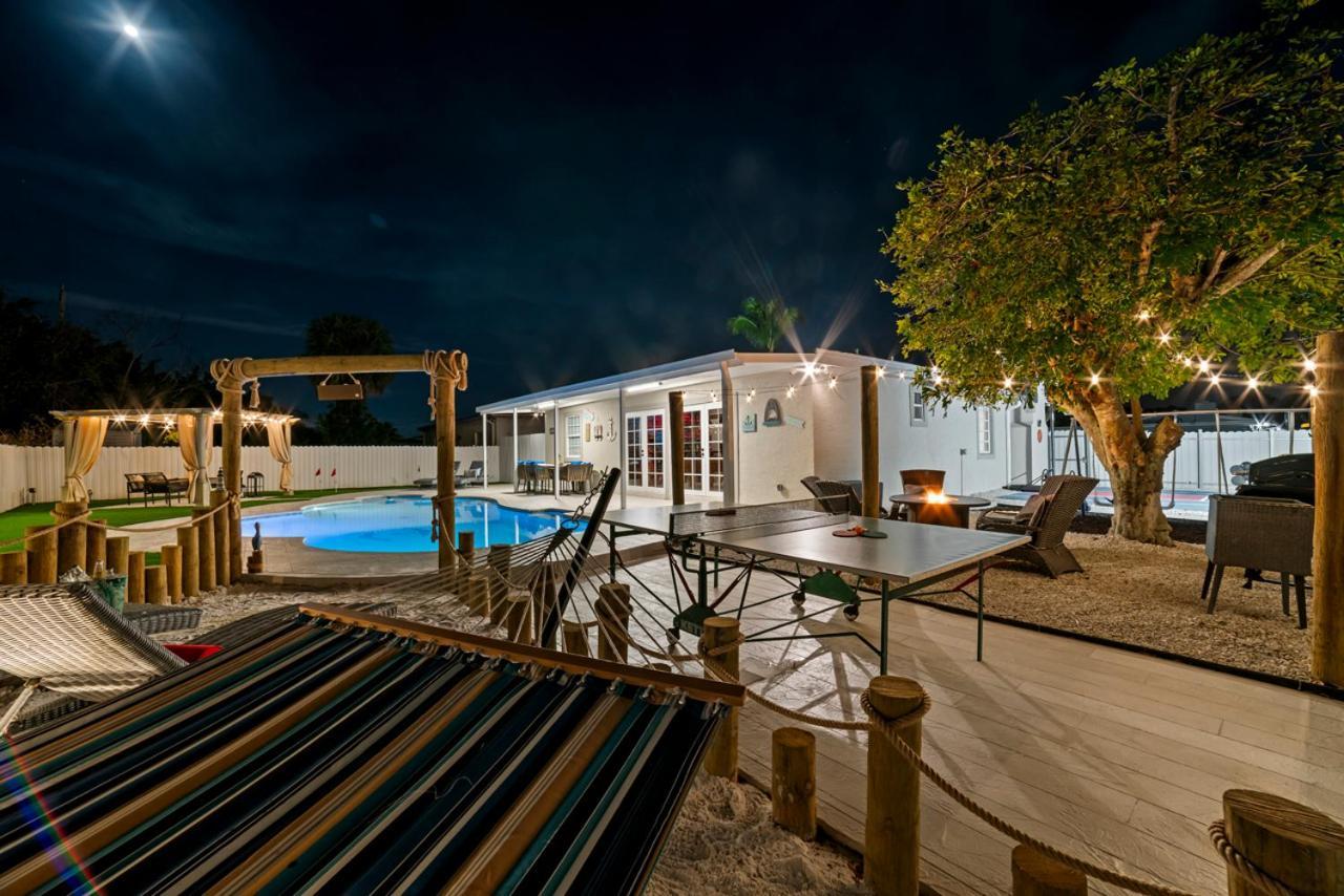 Paradise Villa! Heated Pool, Game Room, Near! West Palm Beach