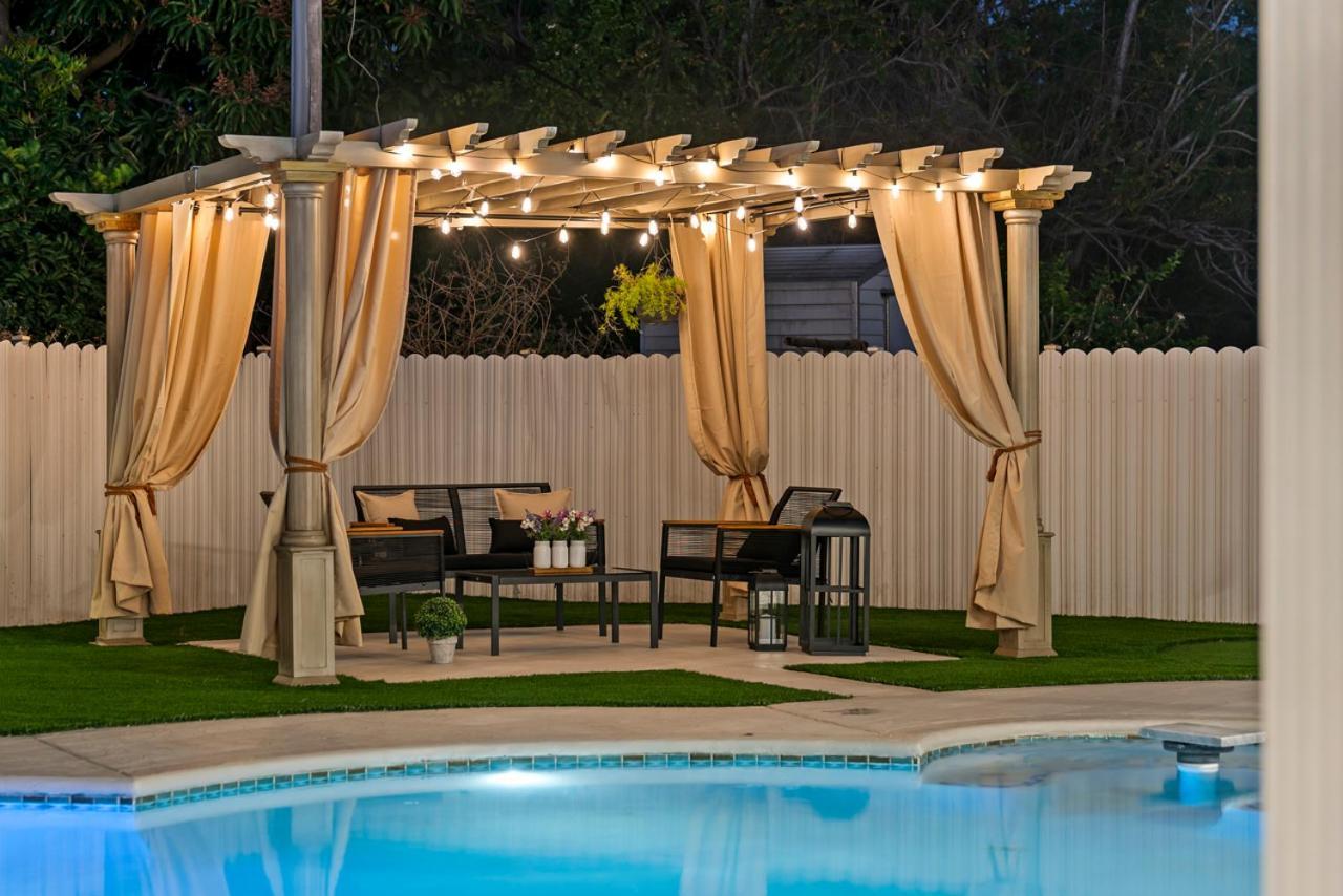 Paradise Villa! Heated Pool, Game Room, Near! * West Palm Beach