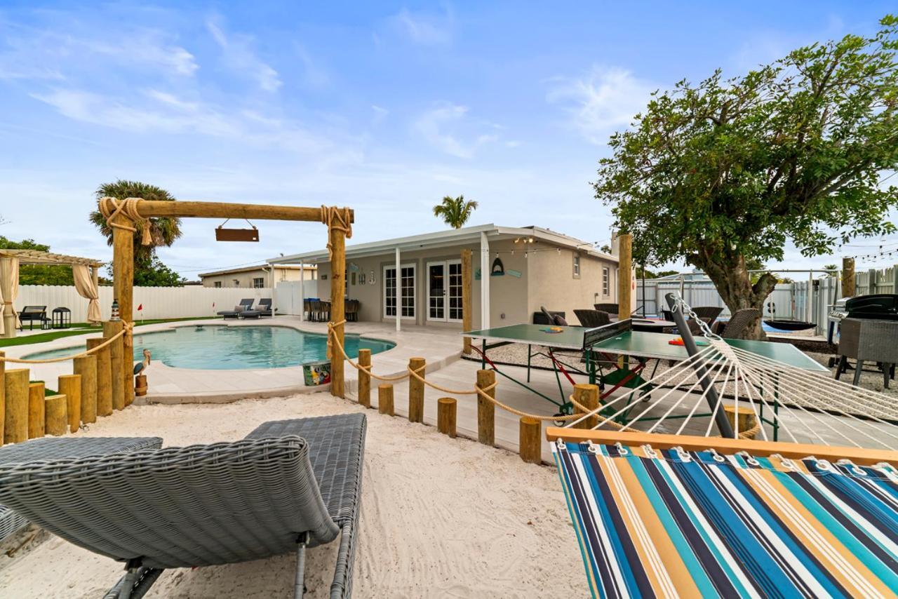 Paradise Villa! Heated Pool, Game Room, Near! Pousada