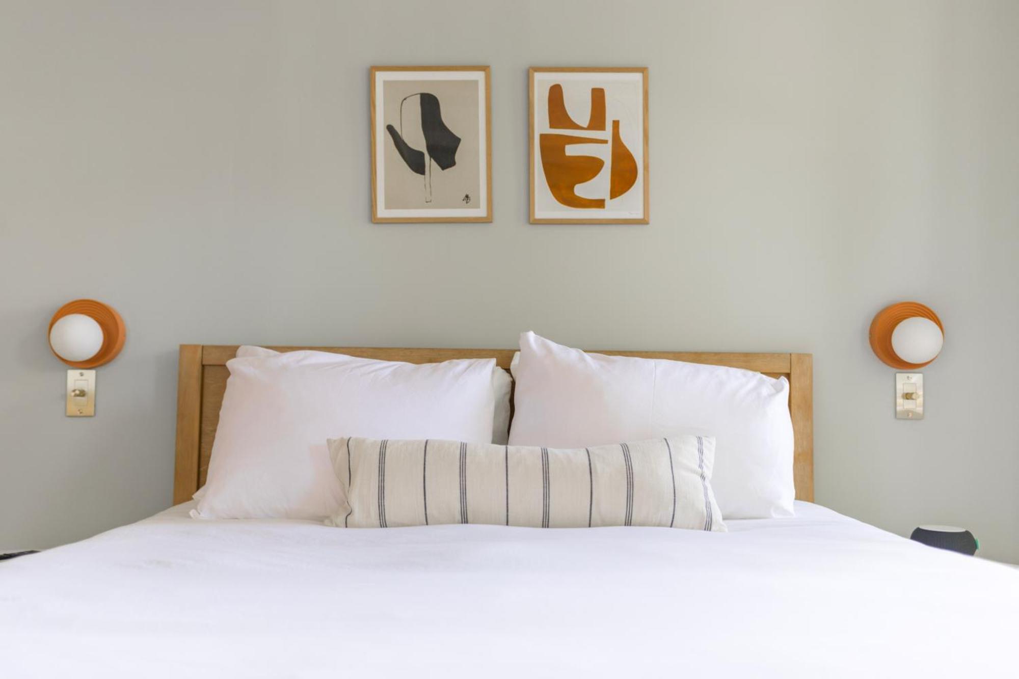 The Grandview Collection - Newark Apartment *