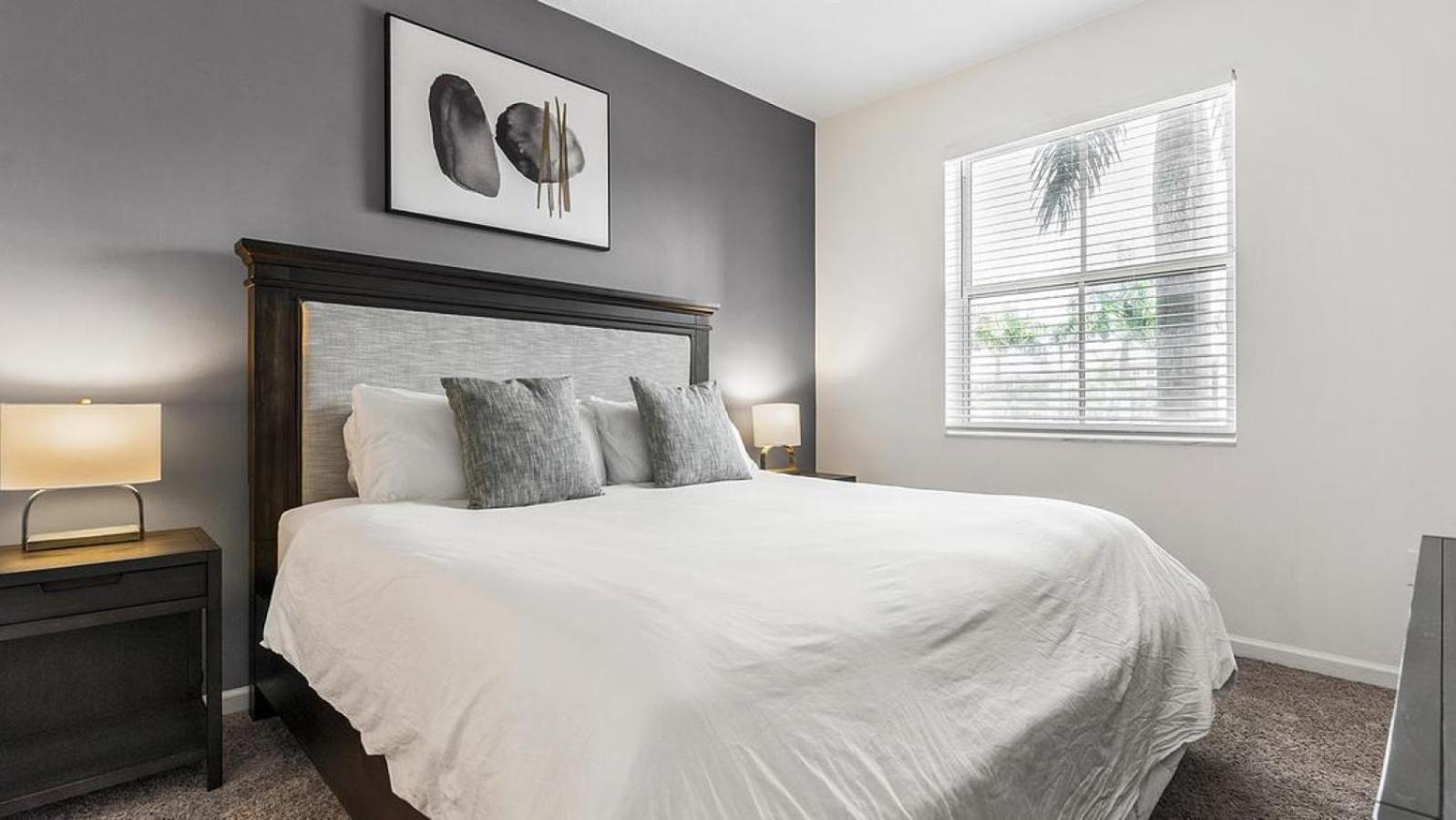 Landing Modern With Amazing Amenities West Palm Beach